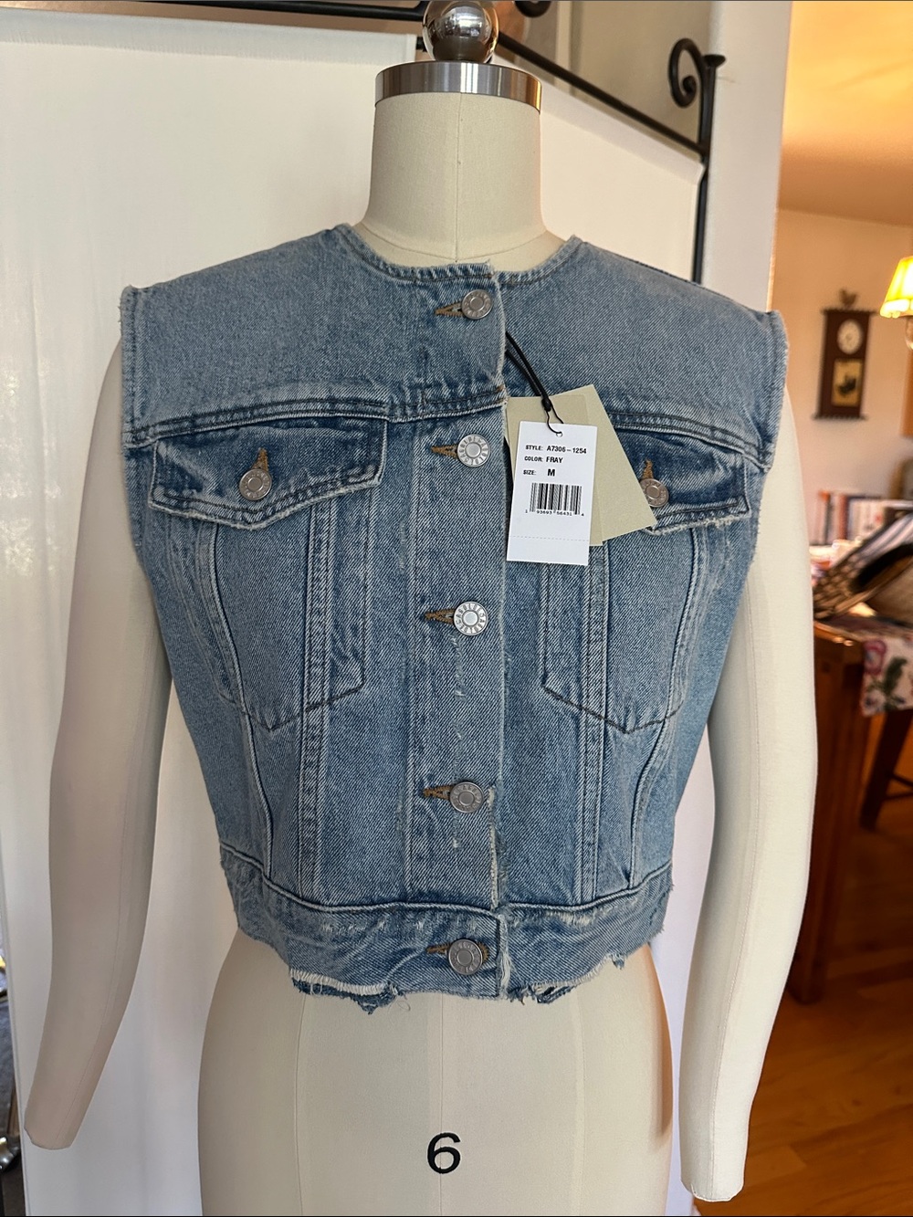 AGOLDE Leo Vest Size Medium